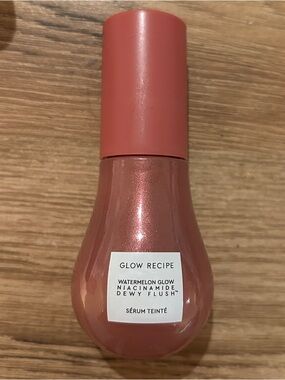 glow recipe niacinamide dewy flush in berry